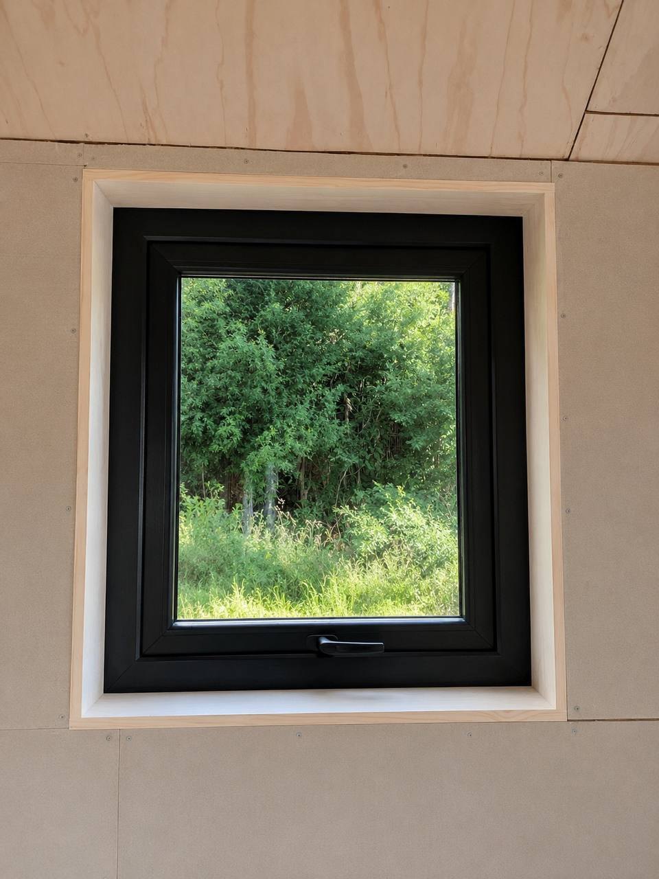 Ventana proyectante PVC termopanel